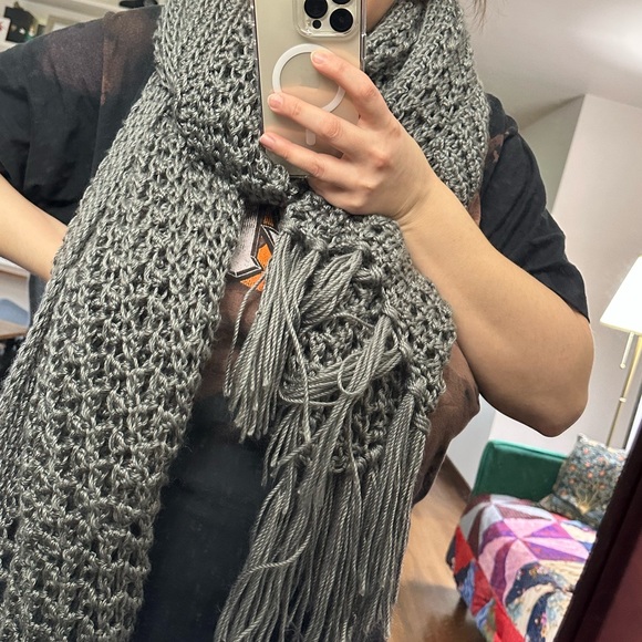 Long knitted scarf / hand made / wool blanket scarf - Picture 9 of 12